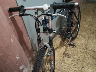 Bicicleta de montaña Kestrel
