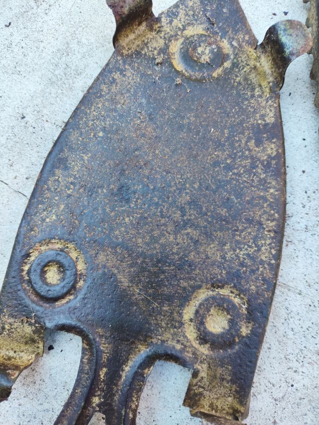 2ntiguas Bases Plancha Hierro