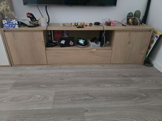 Muebles TV - Salón blanco y madera