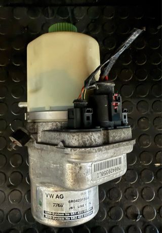 Bomba dirección asistida grupo VAG