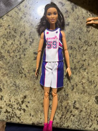 Barbie Cestistica Made to Move