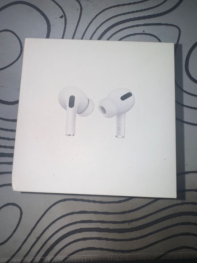 Custodia Apple AirPods Pro - Scatola