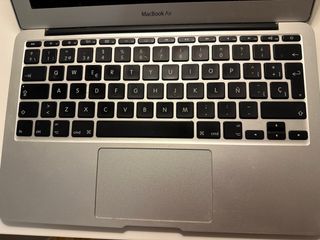 MacBook Air (11 pulgadas, principios de 2015)