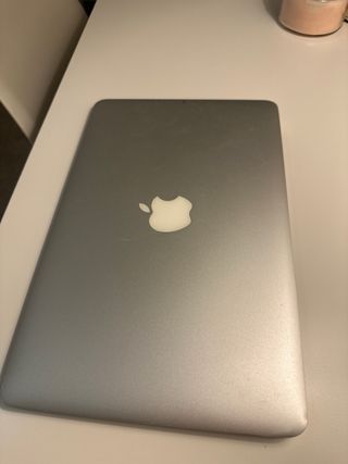 MacBook Air (11 pulgadas, principios de 2015)