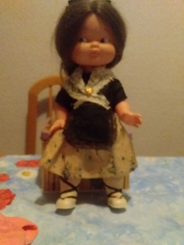 Boneca de Traje Regional