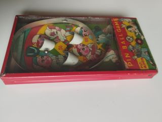 Mini gioco di flipper antico in latta