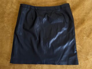 Falda negra polipiel Korpotwo
