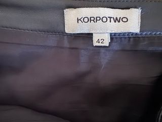 Falda negra polipiel Korpotwo