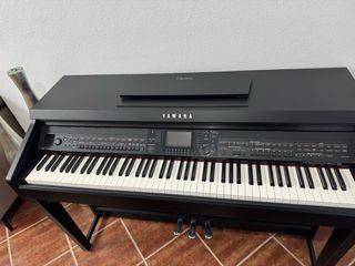 Yamaha Clavinova CVP-701 Piano Digital