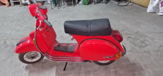 Vespa PX 200 roja restaurada año 1991 Pistón nuevo