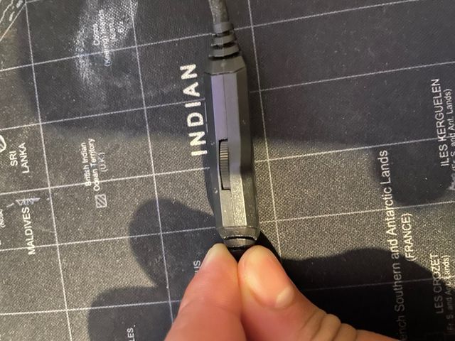 Cascos Gaming con Micrófono - Negro/Rojo