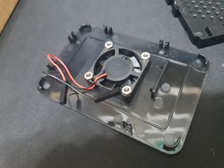 Carcasa negra Raspberry Pi 4