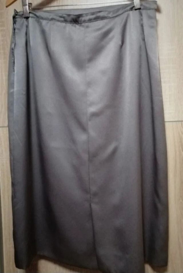 Conjunto seda gris - Chaqueta y Falda