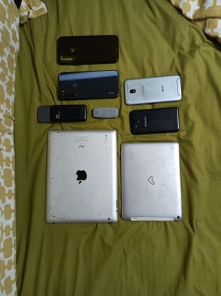 2 tablets + 5 teléfonos - Lote