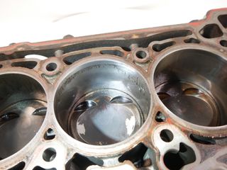 Bloque motor cigüeñal accionamiento VW Tiguan 2.0 TSI DGUA DGU DKT CZP 06K103023E