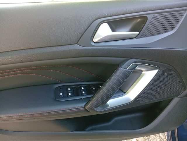 Peugeot 308 GT 205 151 kW (205 CV)