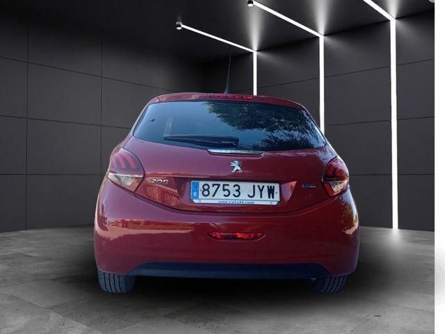 Peugeot 208 PureTech 82 Style 60 kW (82 CV)