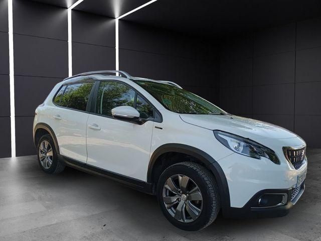 Peugeot 2008 PureTech Signature 60 kW (82 CV)