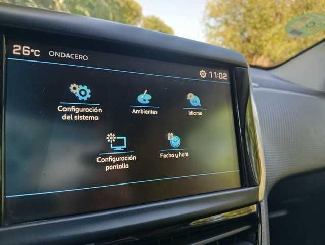 Peugeot 2008 PureTech Signature 60 kW (82 CV)