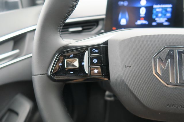 MG MG3 HEV LUXURY