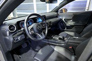 Mercedes CLA MERCEDES-BENZ   200 D DCT 