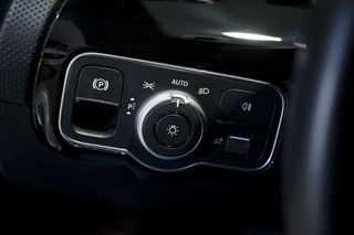 Mercedes CLA MERCEDES-BENZ   200 D DCT 