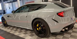 FERRARI FF -