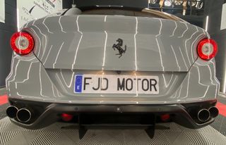 FERRARI FF -