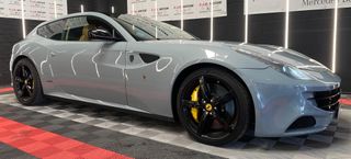 FERRARI FF -