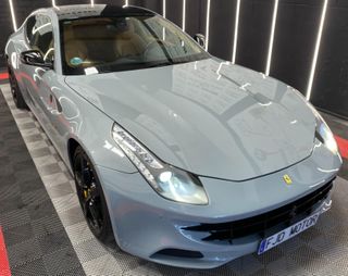 FERRARI FF -
