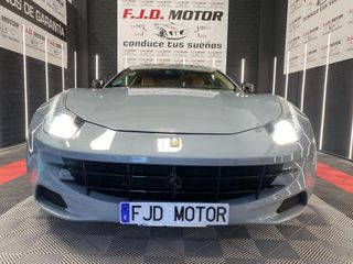 FERRARI FF -