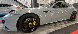 FERRARI FF -