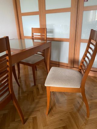 Mesa comedor extensible 1,40-2,10 + 6 sillas