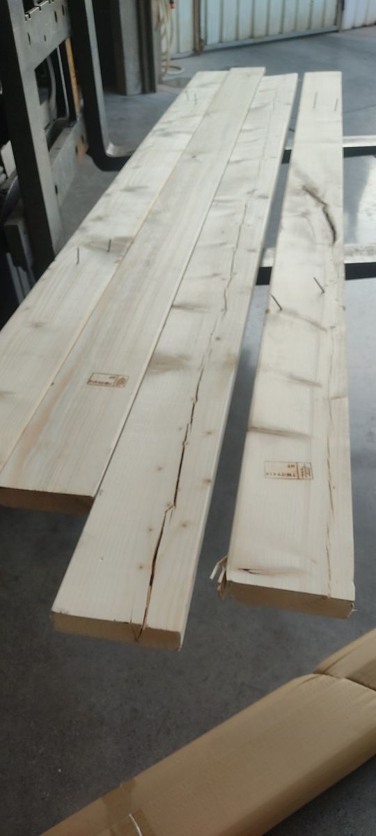 9 Tablones Madera 15 euros cada 1