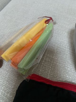 Set da viaggio: ciotola, mollette & portaoggetti