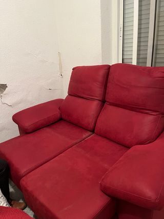 Sofá rojo 2 plazas