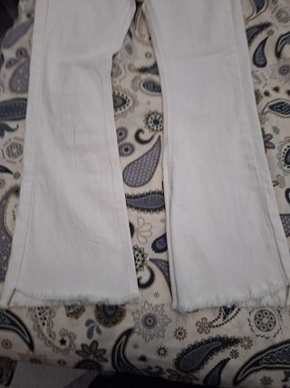 Pantalones campana blancos mujer