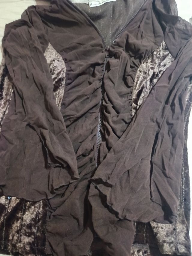 Blusa Amanda Ucha marrón