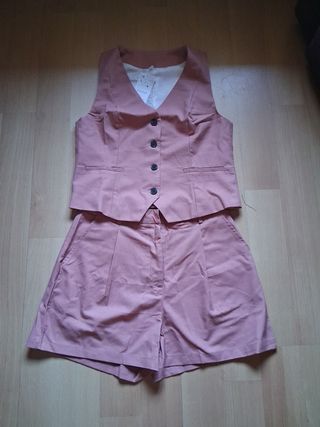 Conjunto chaleco y shorts rosa Indefir - L