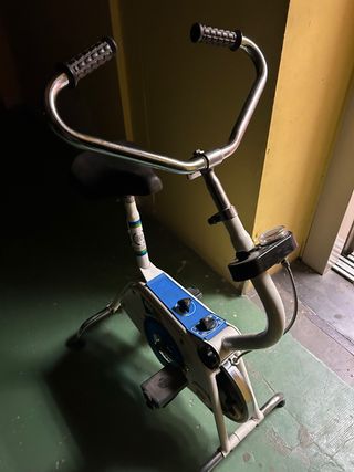 Bicicleta estática BH