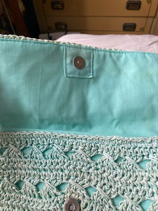 Bolso crochet verde agua
vale para llevar mano -h

