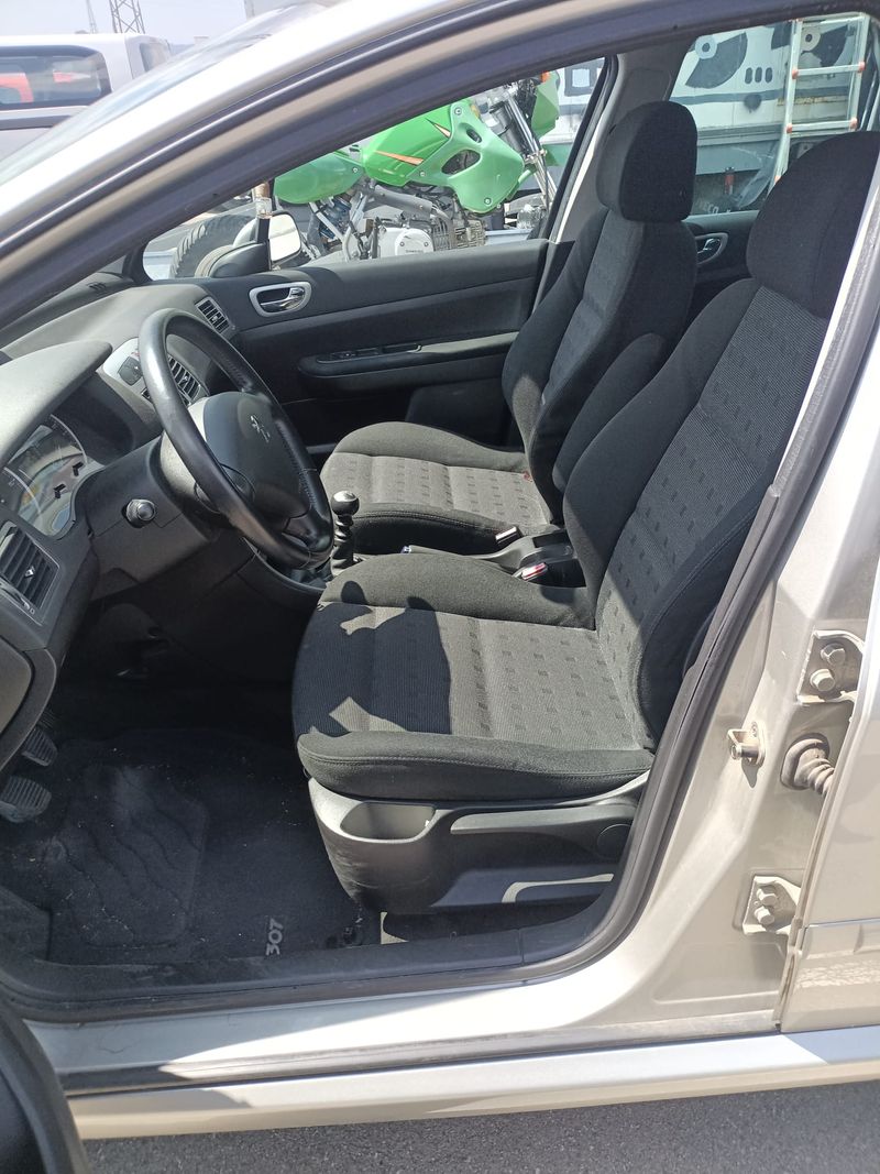 Peugeot 307 S.W. 2.0 HDI Pack 2005, foto 5