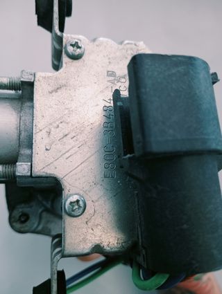 Compresor suspensión neumática Ref. E80C-3B484-AD