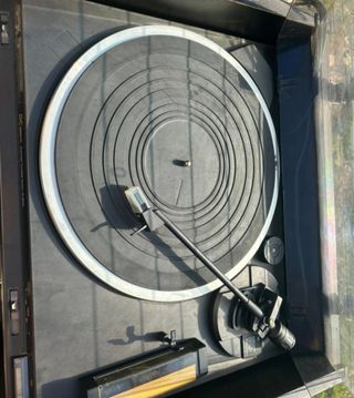 Giradischi Technics con mobiletto stereo