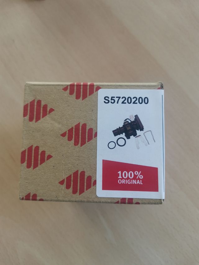 Sensor caudal Saunier Duval nuevo 