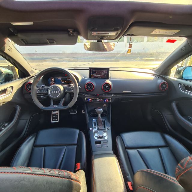 Audi RS3 LIMOUSINE 2.5 TFSI AUTOMÁTICO POCOS KM