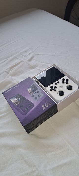 XU10 (Game Console) bianca