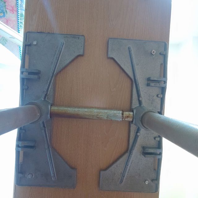 Mesa escritorio antigua (90x72x40cm)