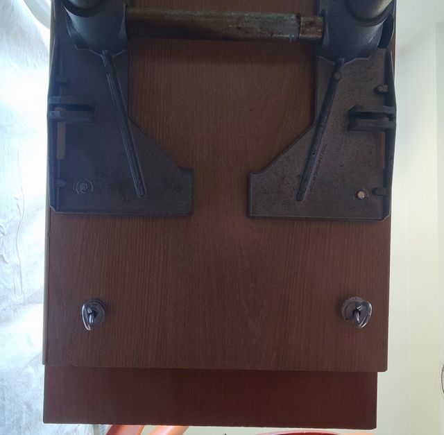 Mesa escritorio antigua (90x72x40cm)