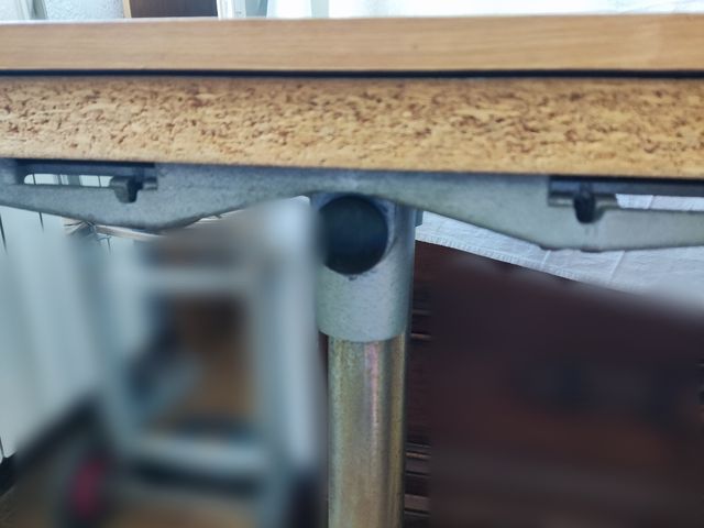 Mesa escritorio antigua (90x72x40cm)